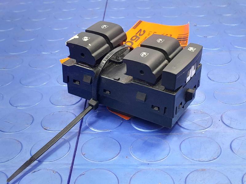 2018 Chevrolet Cruze Door Switch Front