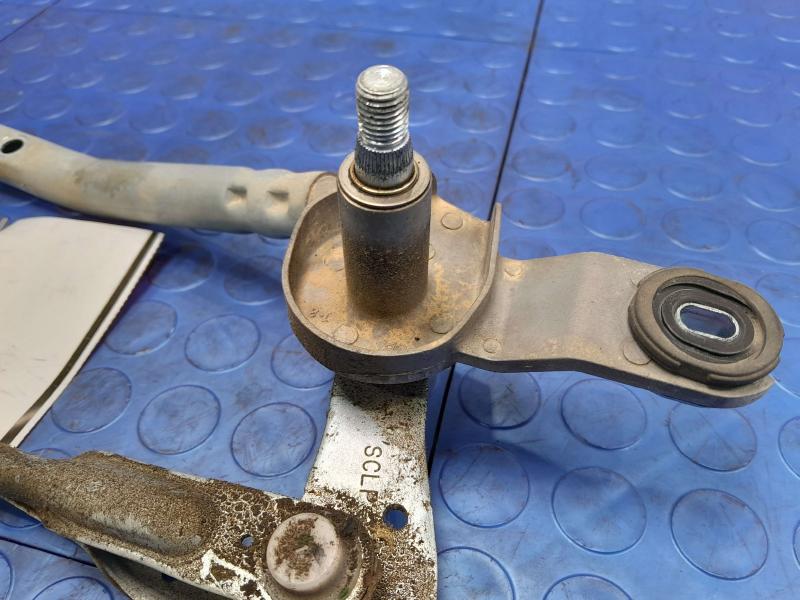 2018-2023 Kia Rio Windshield Wiper Linkage Transmission OEM 98120H9000