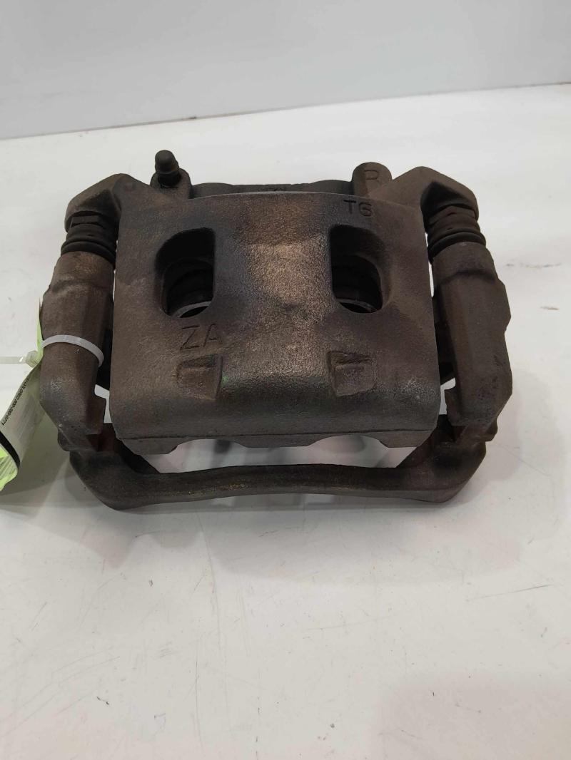 2015 Nissan Pathfinder Caliper