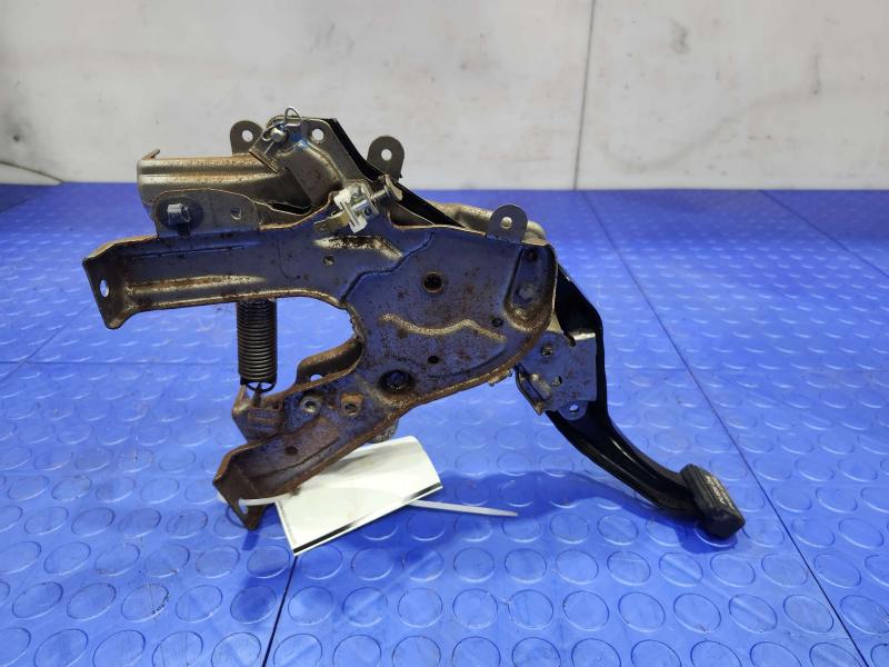 2012-2016 Honda CRV Parking Brake Foot Pedal Assembly OEM 47100-T0A-A71