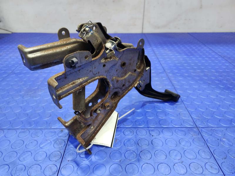 2012-2016 Honda CRV Parking Brake Foot Pedal Assembly OEM 47100-T0A-A71