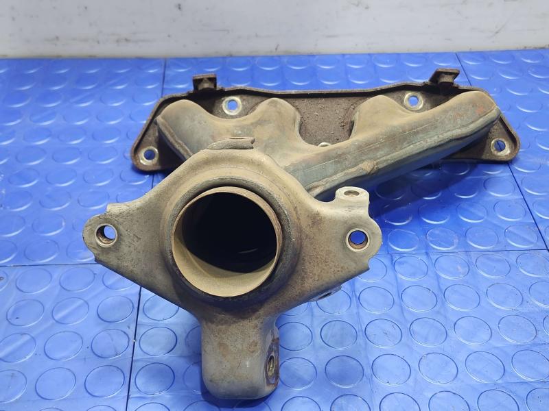 2015 Toyota Corolla Exhaust Manifold