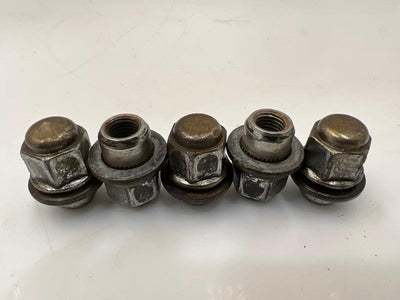 2016 Kia Sedona Lug Nuts