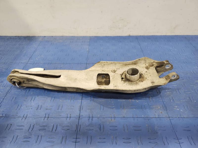 2015 Chrysler 200 Lower Control Arm Rr