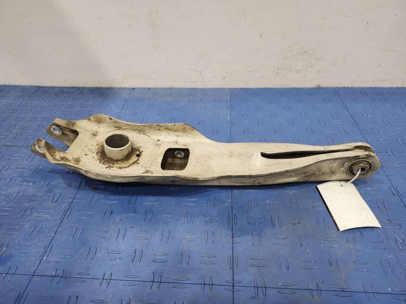 2015 Chrysler 200 Lower Control Arm Rr