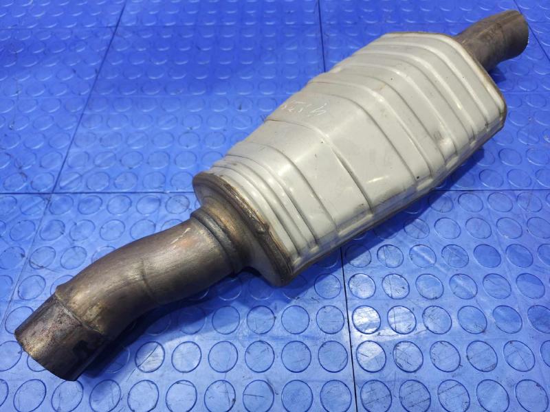 2017 Audi Q7 Muffler