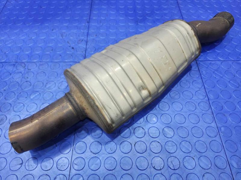 2017 Audi Q7 Muffler