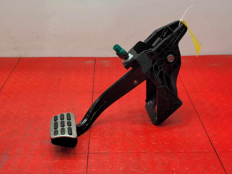 2018-2023 Kia Stinger Brake Pedal Assembly Genuine OEM Part 32830J5100