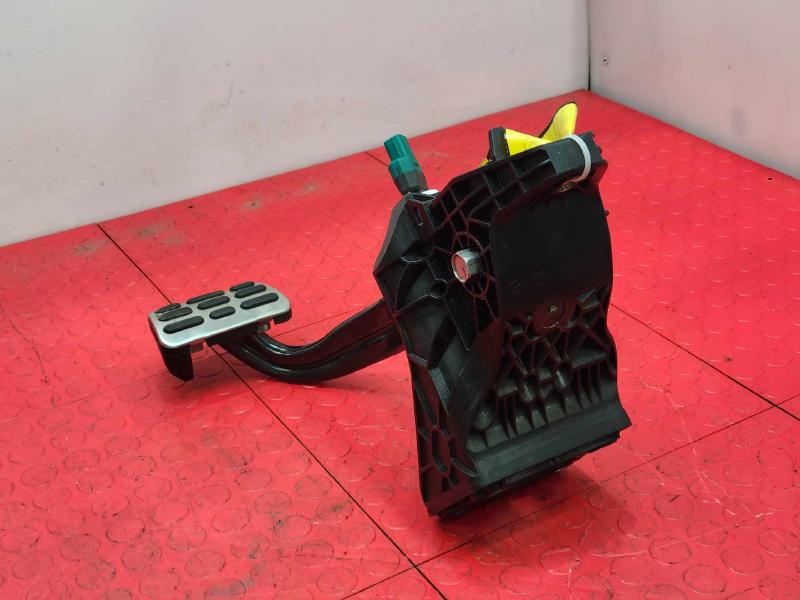 2018-2023 Kia Stinger Brake Pedal Assembly Genuine OEM Part 32830J5100