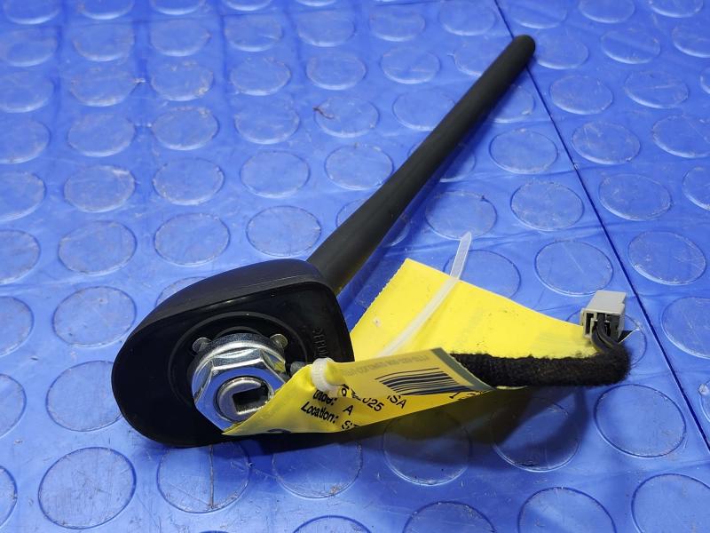2025 Nissan Versa Antenna
