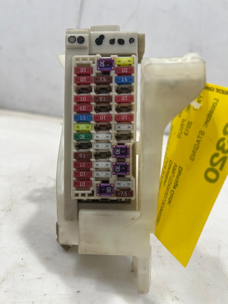 2013 Toyota Prius Cabin Fuse Box