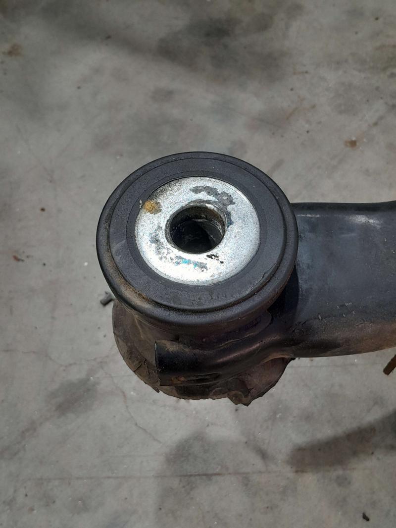 2006 - 2011 Mercedes Benz W164 ML Front Crossmember Subframe OEM 1643300058