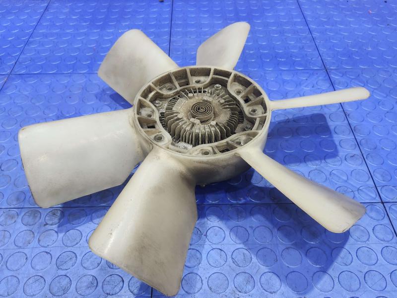 1988-1993 Isuzu NPR 3.9L OEM Diesel Engine Fan Clutch Assembly With Blades