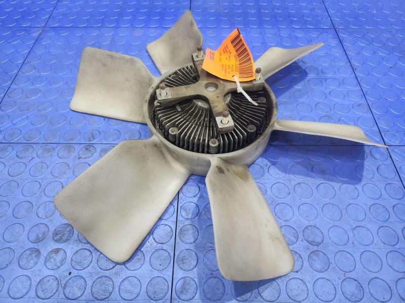 1988-1993 Isuzu NPR 3.9L OEM Diesel Engine Fan Clutch Assembly With Blades