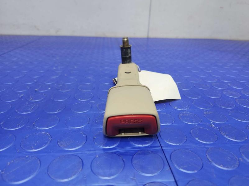 2005 Lexus RX 330 Rear Seat Belt