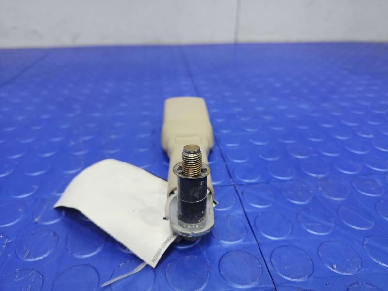 2005 Lexus RX 330 Rear Seat Belt