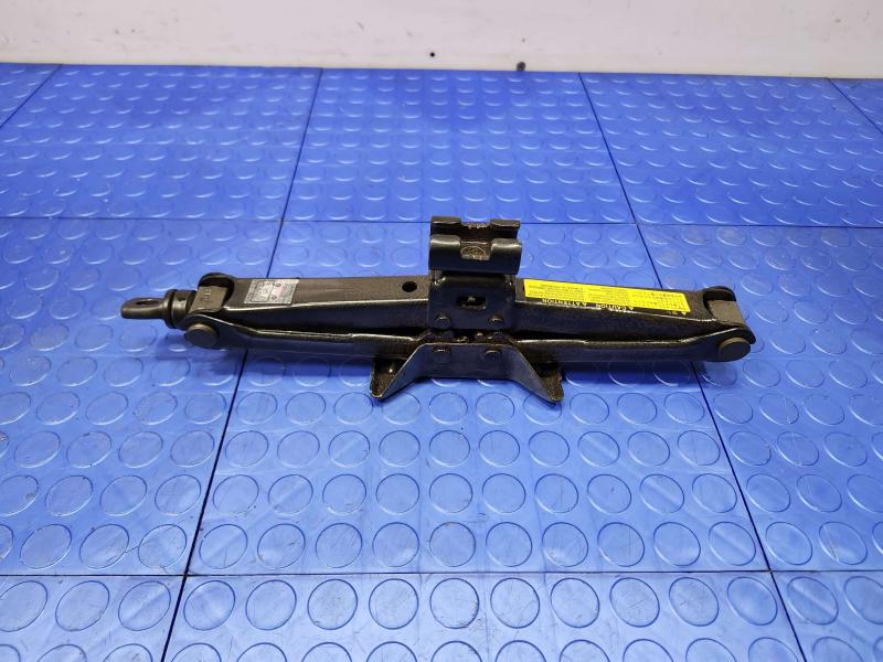 2002 Toyota Camry Jack Assembly