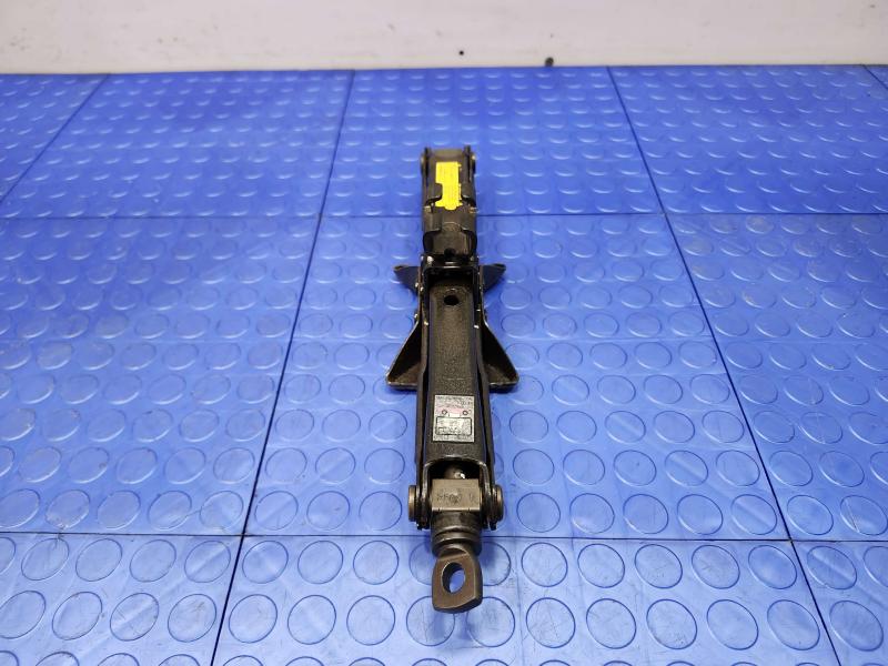 2002 Toyota Camry Jack Assembly