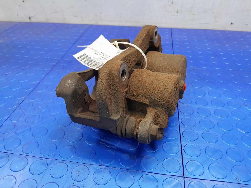 2019 Nissan Titan Caliper