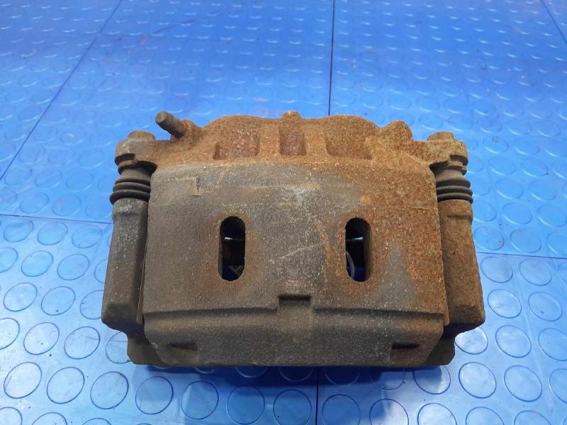 2019 Nissan Titan Caliper