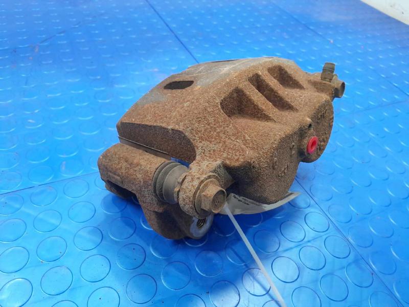 2019 Nissan Titan Caliper