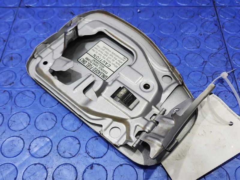 2014-2016 Subaru Forester Fuel Filler Door Gas Flap Silver G1U OEM 57601SG0009P