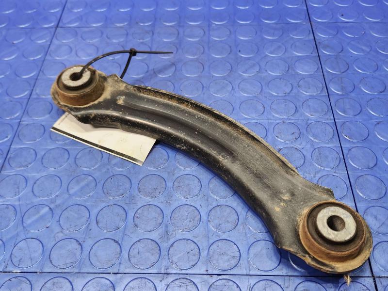 2014 Chrysler 300 Upper Control Arm Rear