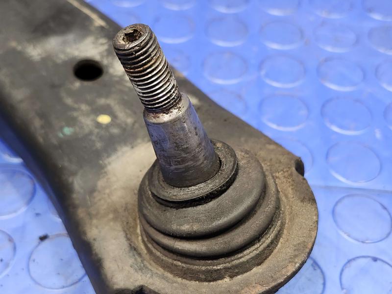 2012 Dodge Grand Caravan Lower Control Arm Front