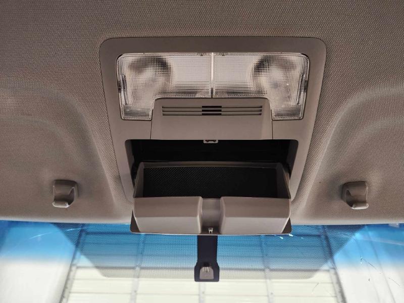 2015 Toyota Camry Front Console