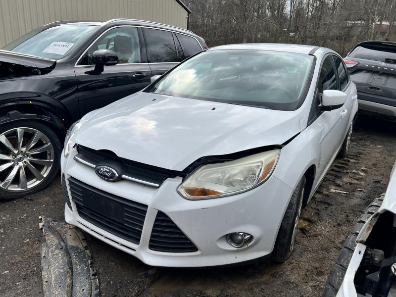 2012 Ford Focus Center Pillar