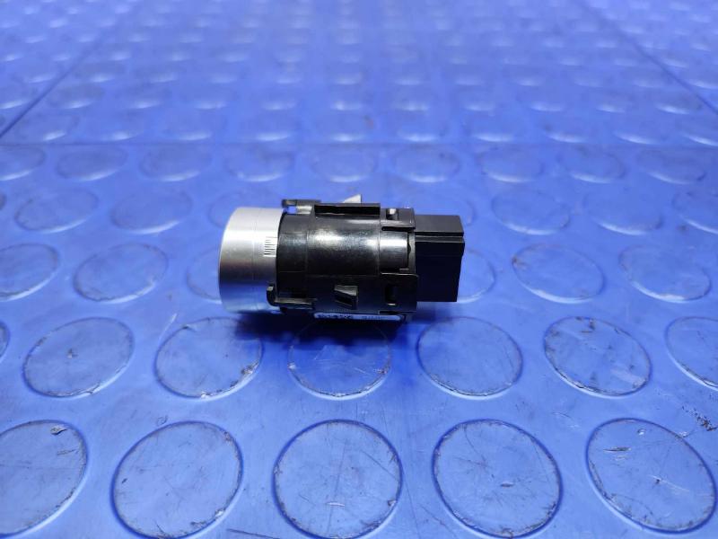 2017-2019 Audi Q7 Keyless Ignition Start Stop Switch with FOB OEM 4M1905217D