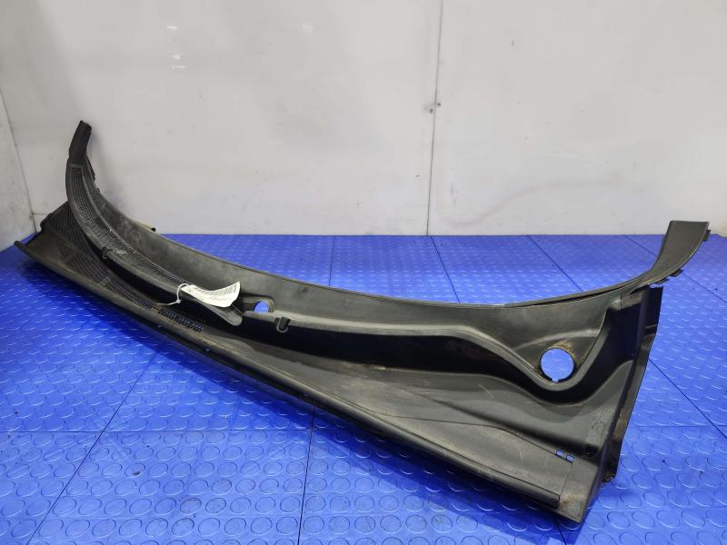2011-2013 Kia Sorento Cowl Panel Top Cover Grille Genuine OEM 861502P001
