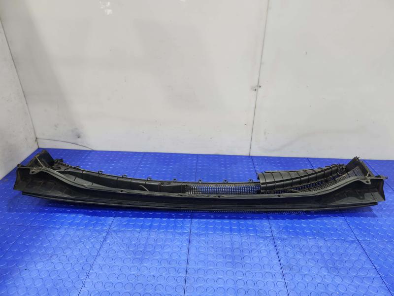 2011-2013 Kia Sorento Cowl Panel Top Cover Grille Genuine OEM 861502P001