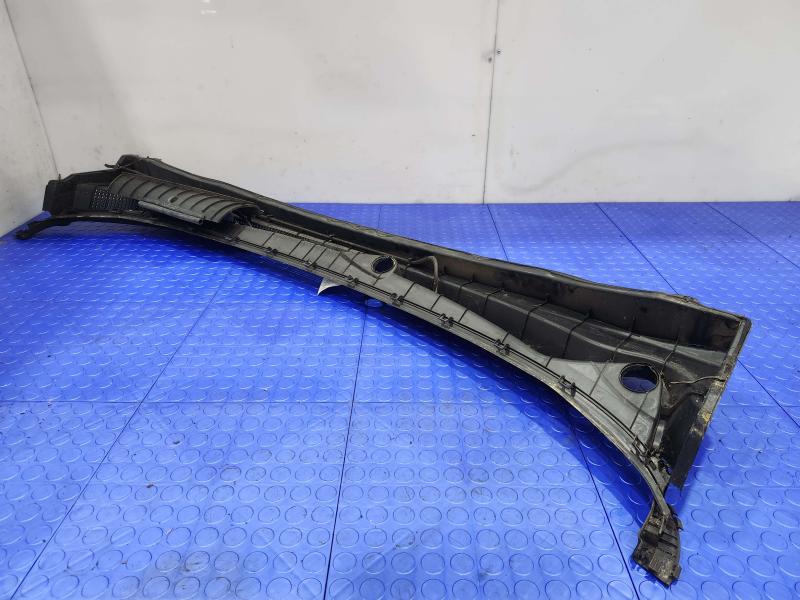 2011-2013 Kia Sorento Cowl Panel Top Cover Grille Genuine OEM 861502P001