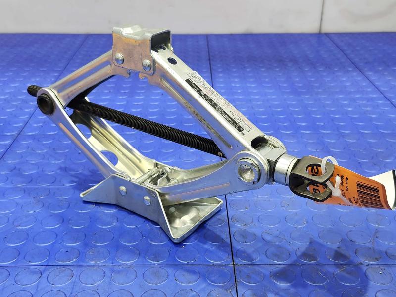 2009 Honda Accord Jack Assembly