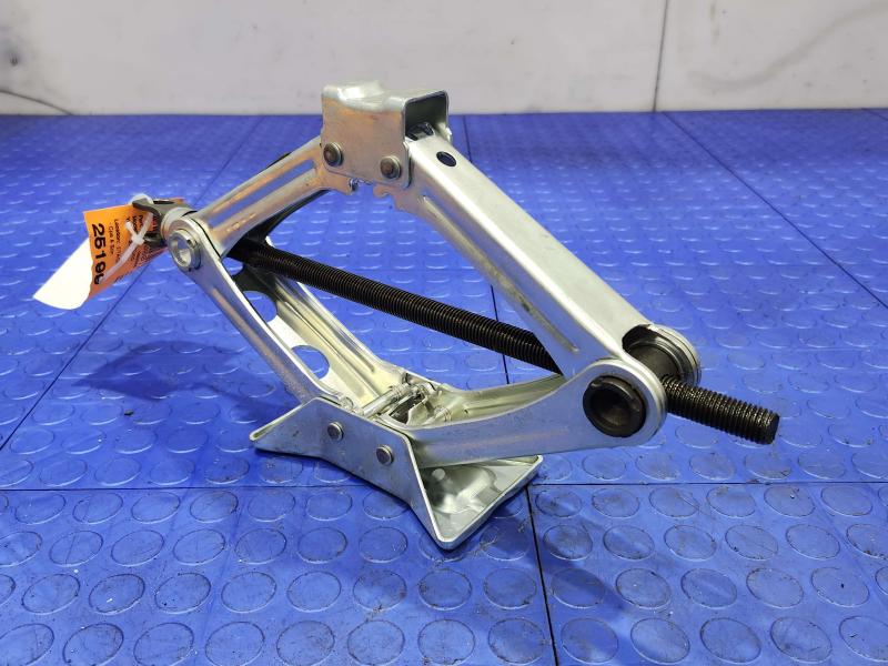 2009 Honda Accord Jack Assembly