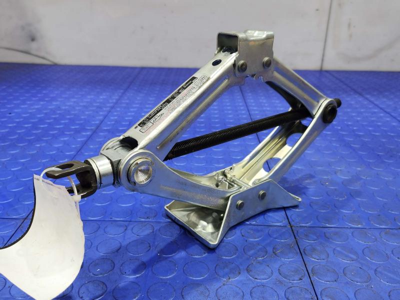 2009 Honda Accord Jack Assembly