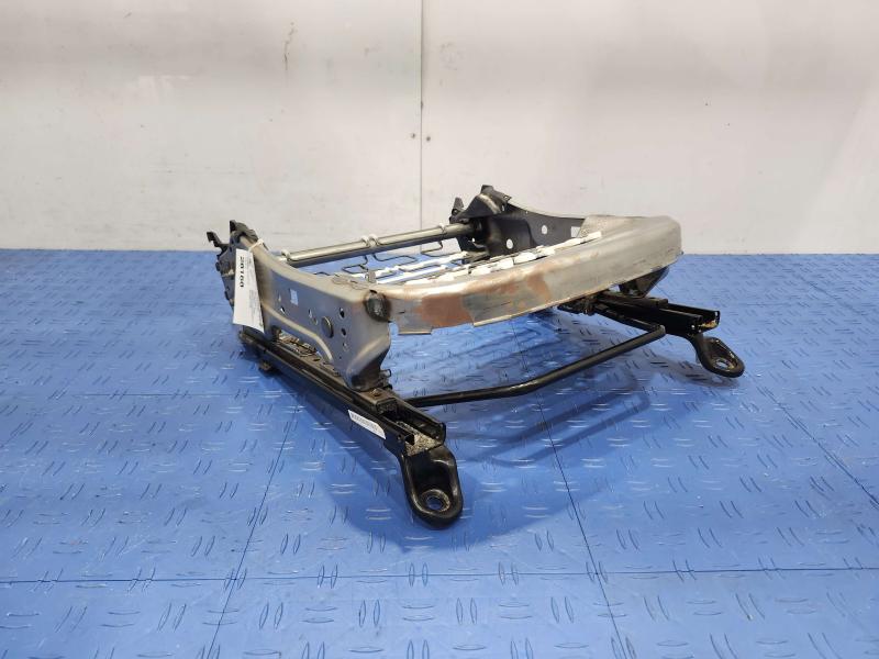 2013 Toyota Yaris Seat Track