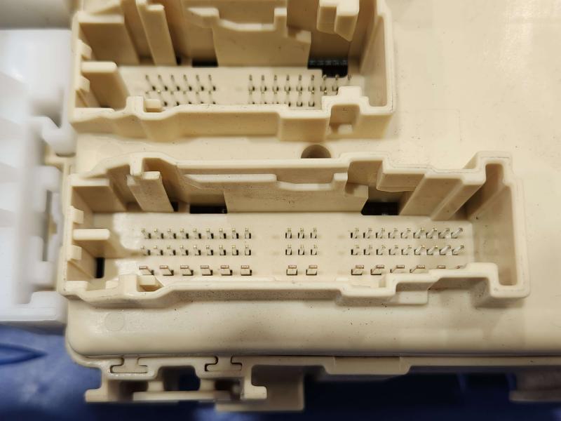 2017 Toyota Corolla Cabin Fuse Box