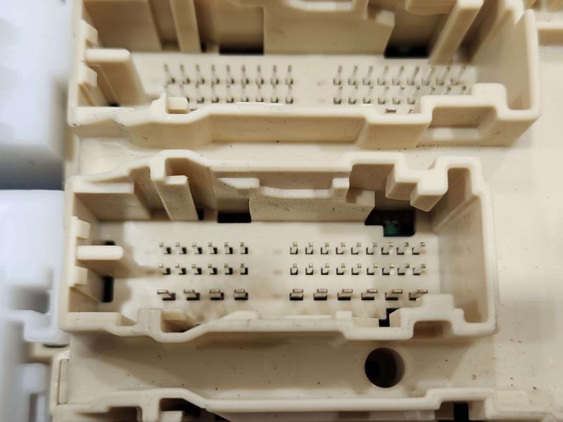 2017 Toyota Corolla Cabin Fuse Box