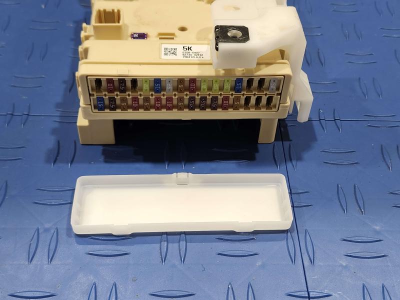 2017 Toyota Corolla Cabin Fuse Box