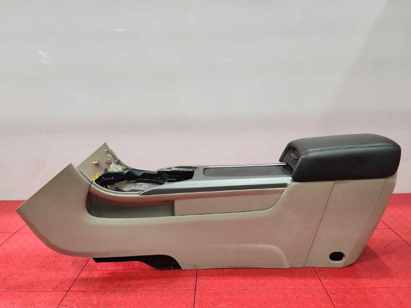2013 Chevrolet Malibu Front Console