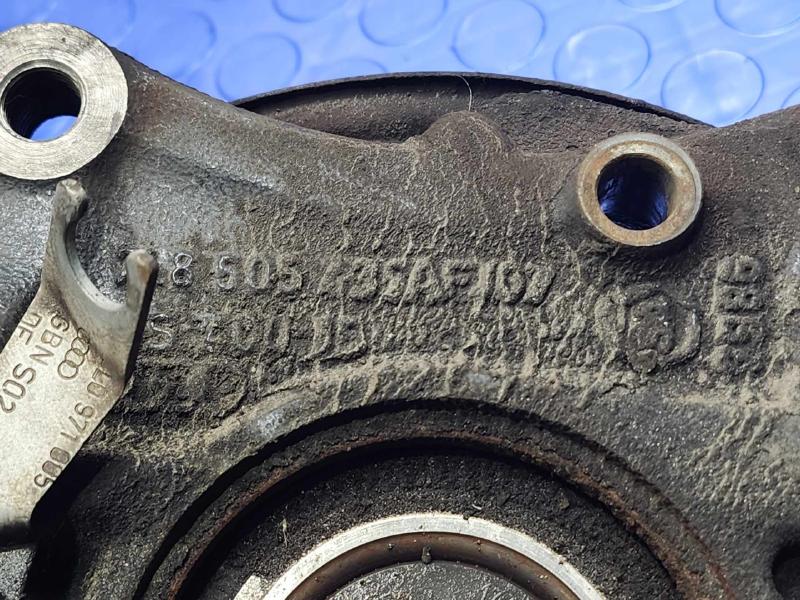 2007-2015 Audi Q7 Rear Spindle Knuckle Left Driver Side OEM 7L8505435A,LH
