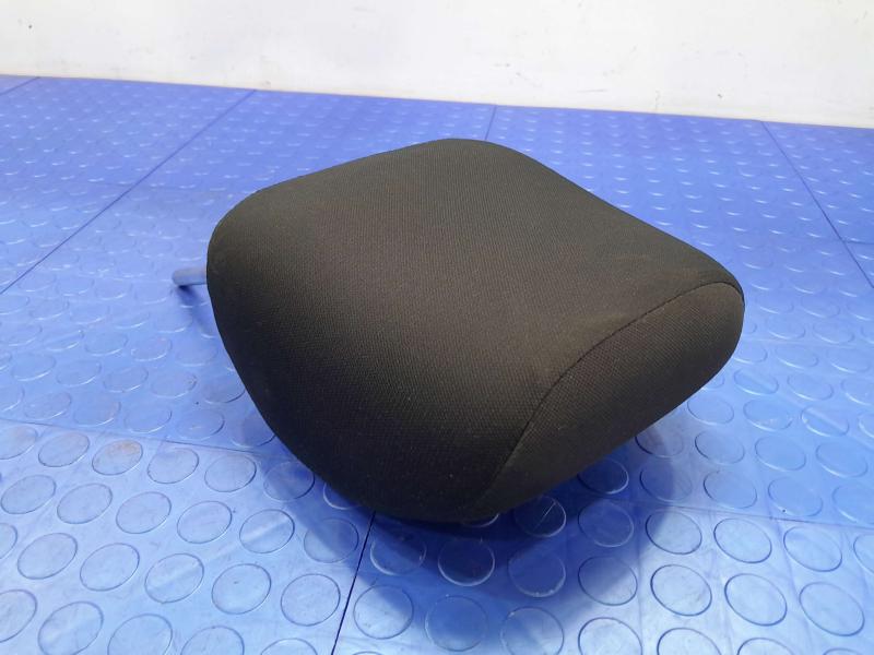 2022 Nissan Versa Headrest