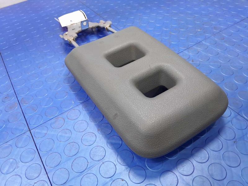 2011 Ford F-250 Super Duty Headrest