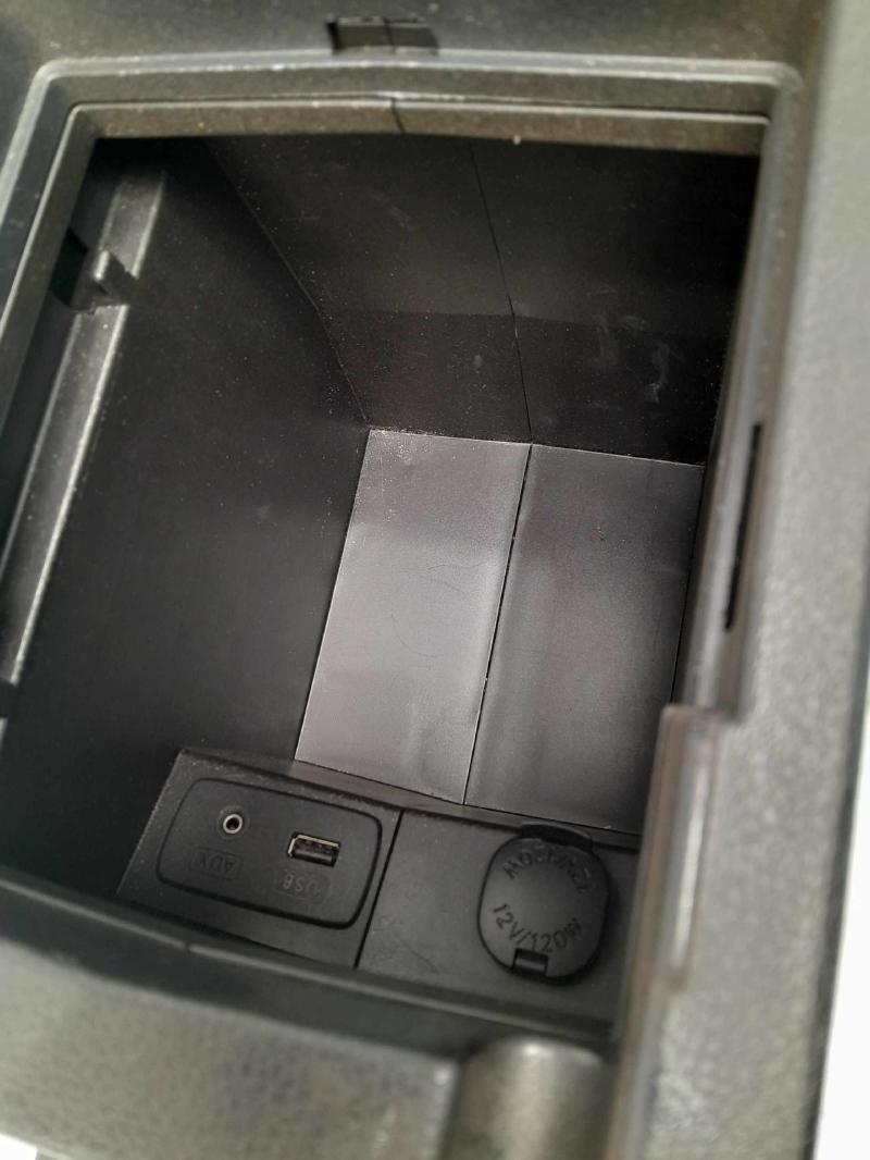 2014 Subaru Forester Front Console