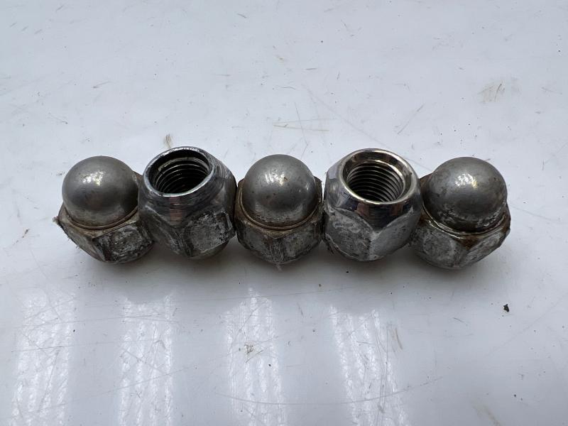 2007 Subaru Legacy Lug Nuts