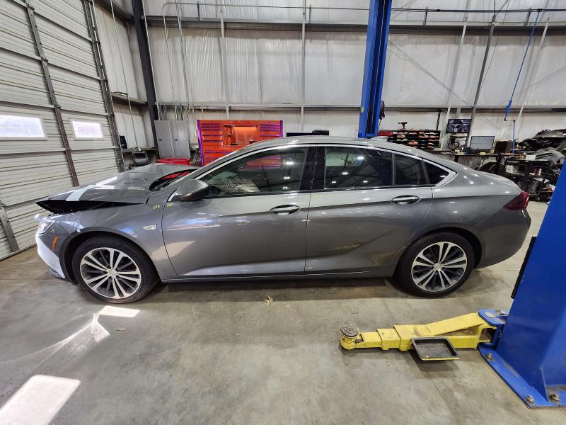 2018 Buick Regal Center Pillar