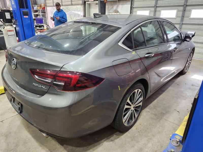 2018 Buick Regal Center Pillar