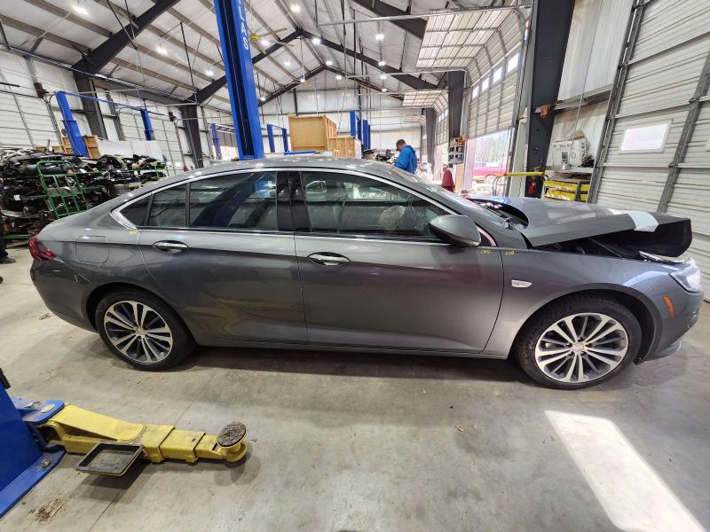 2018 Buick Regal Center Pillar
